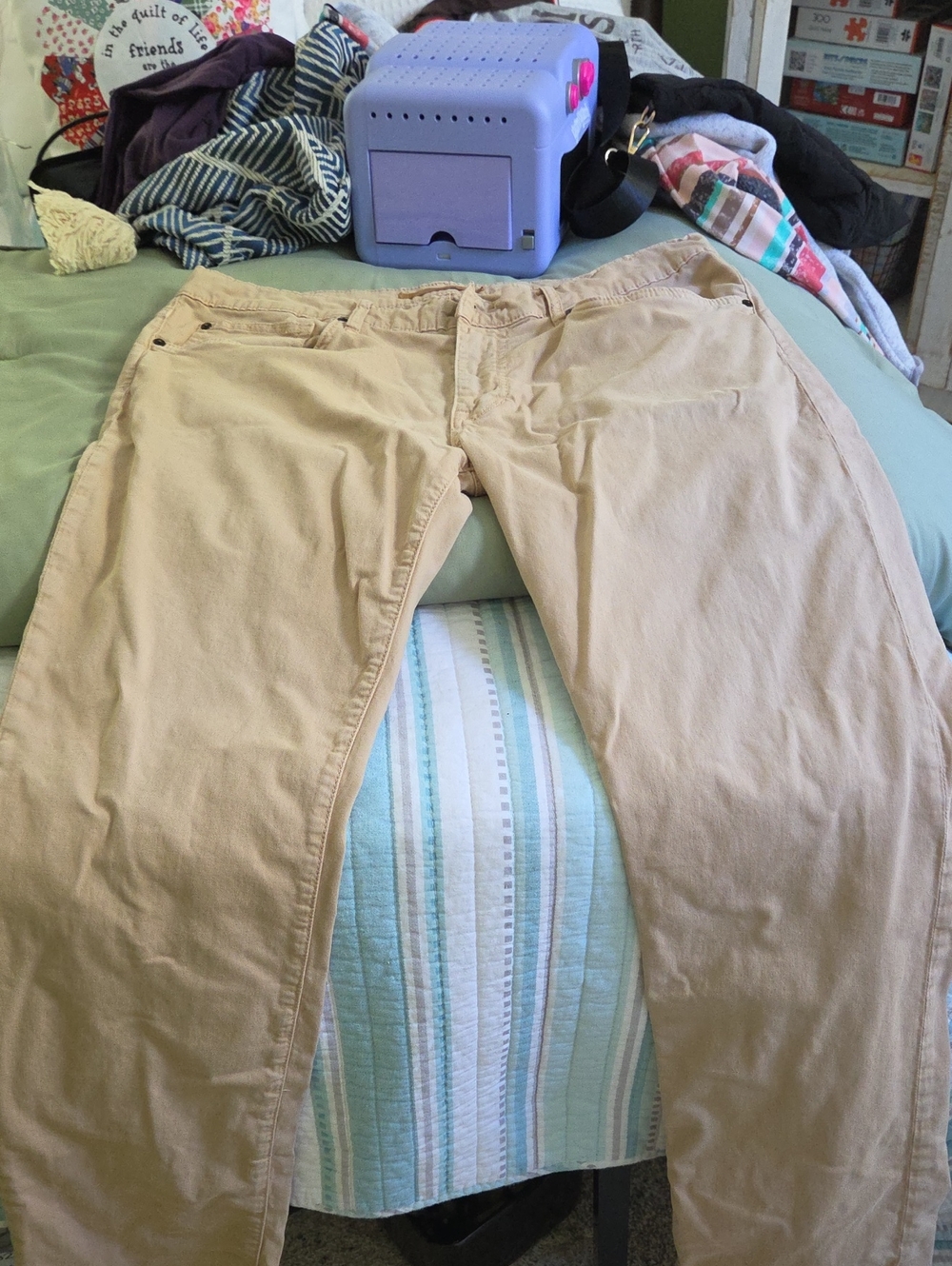 Joe's Jeans Straight Leg Casual Jeans in Beige